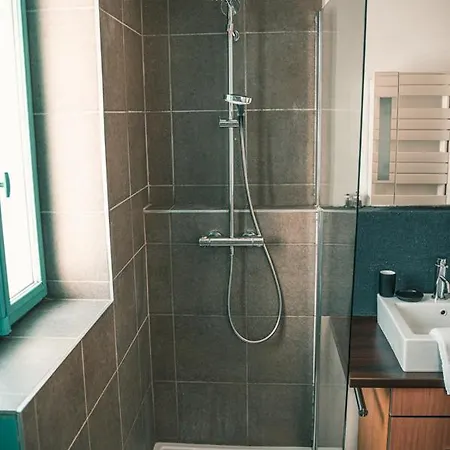 Le Serenite - T3 En Maison De Avec Piscine 안시
