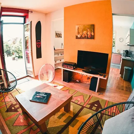 Appartement Le Serenite - T3 En Maison De Avec Piscine