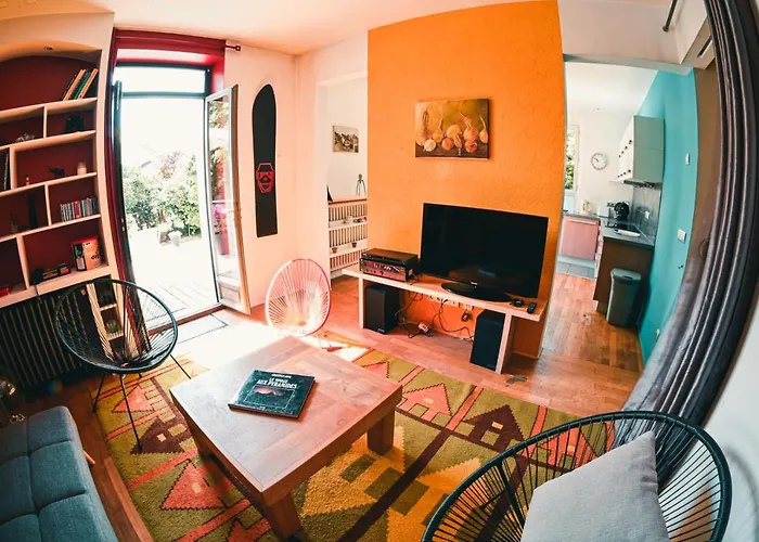 Apartamento Le Serenite - T3 En Maison De Avec Piscine